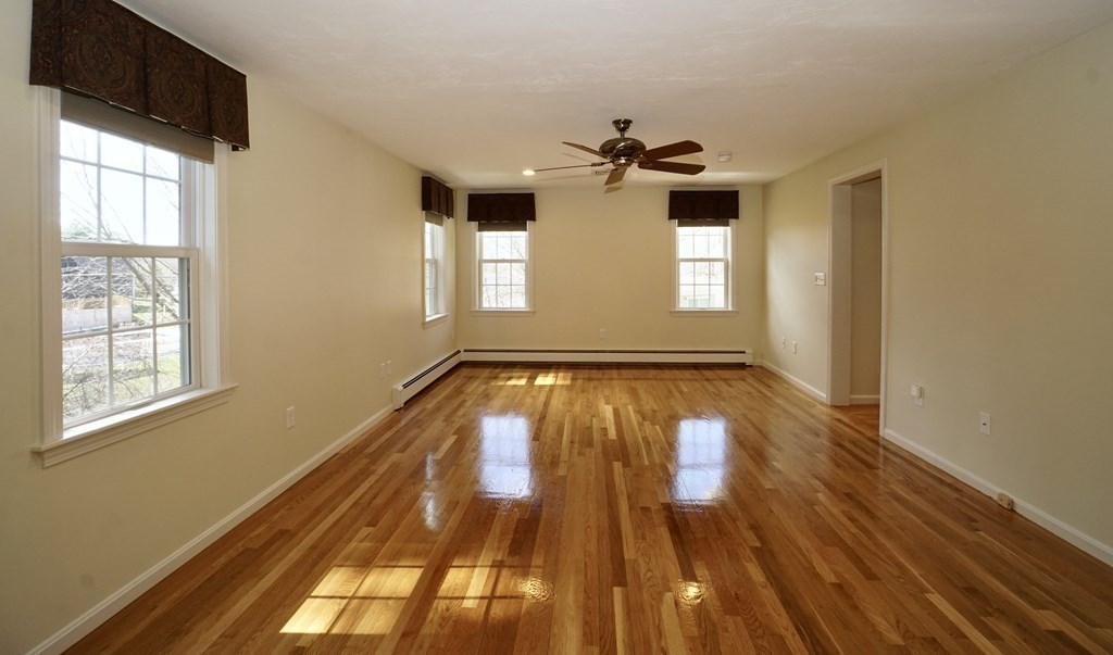 8 Valley Forge Way Foxboro, MA 02035 - Photo 16 of 37