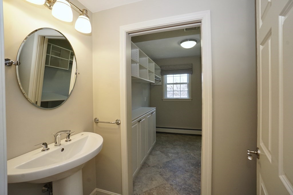 8 Valley Forge Way Foxboro, MA 02035 - Photo 31 of 37