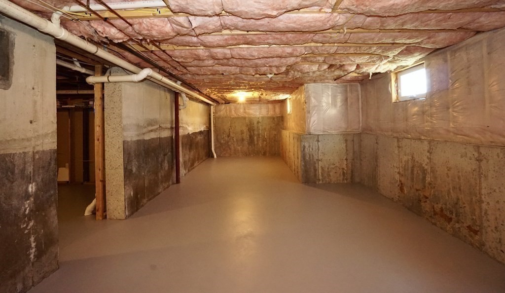 8 Valley Forge Way Foxboro, MA 02035 - Photo 34 of 37