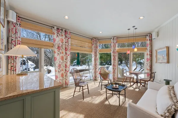 $1,500,000 | 6 Eveningstar Drive, Amherst, MA 01002