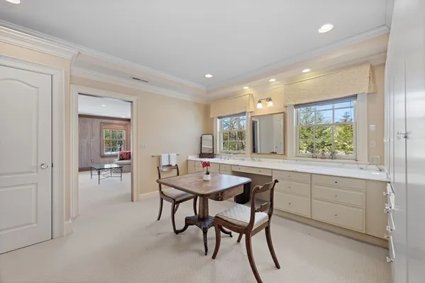 $1,500,000 | 6 Eveningstar Drive, Amherst, MA 01002