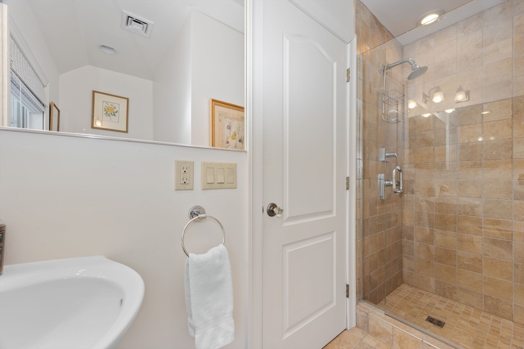 6 Eveningstar Drive Amherst, MA 01002 - Photo 24 of 42