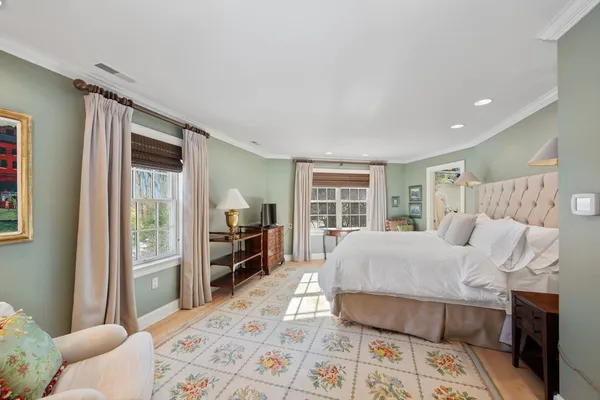 $1,500,000 | 6 Eveningstar Drive, Amherst, MA 01002