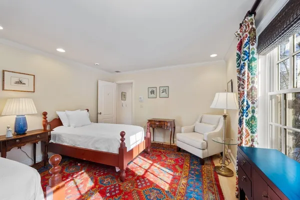 $1,500,000 | 6 Eveningstar Drive, Amherst, MA 01002