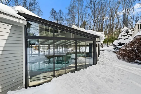 $1,500,000 | 6 Eveningstar Drive, Amherst, MA 01002