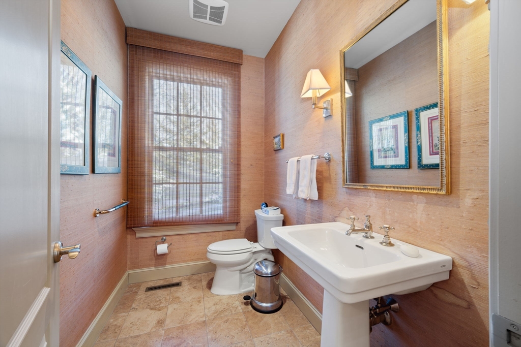 6 Eveningstar Drive Amherst, MA 01002 - Photo 7 of 42