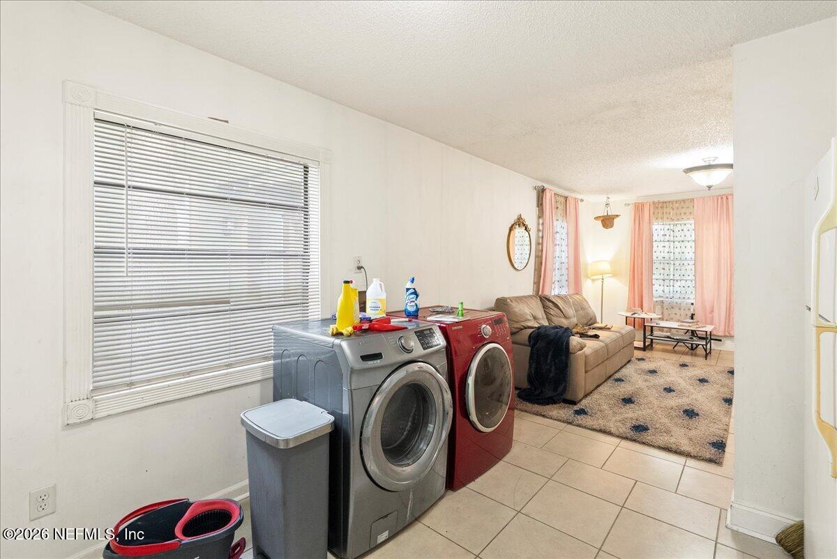 2910 Post Street Jacksonville, FL 32205 - Photo 24 of 34 a view of utility room