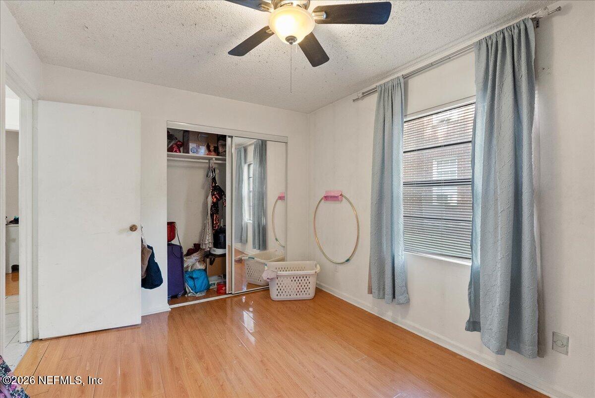 2910 Post Street Jacksonville, FL 32205 - Photo 31 of 34 a view of a room with wooden floor and windows