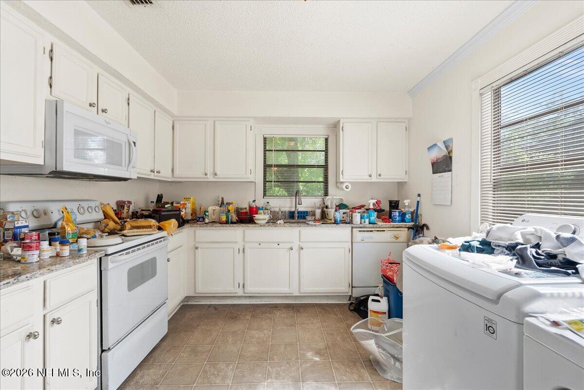 2910 Post Street Jacksonville, FL 32205 - Photo 8 of 34 Kitchen