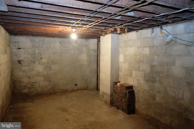 $224,700 | 10 Klapperthal Road, Reading, PA 19606