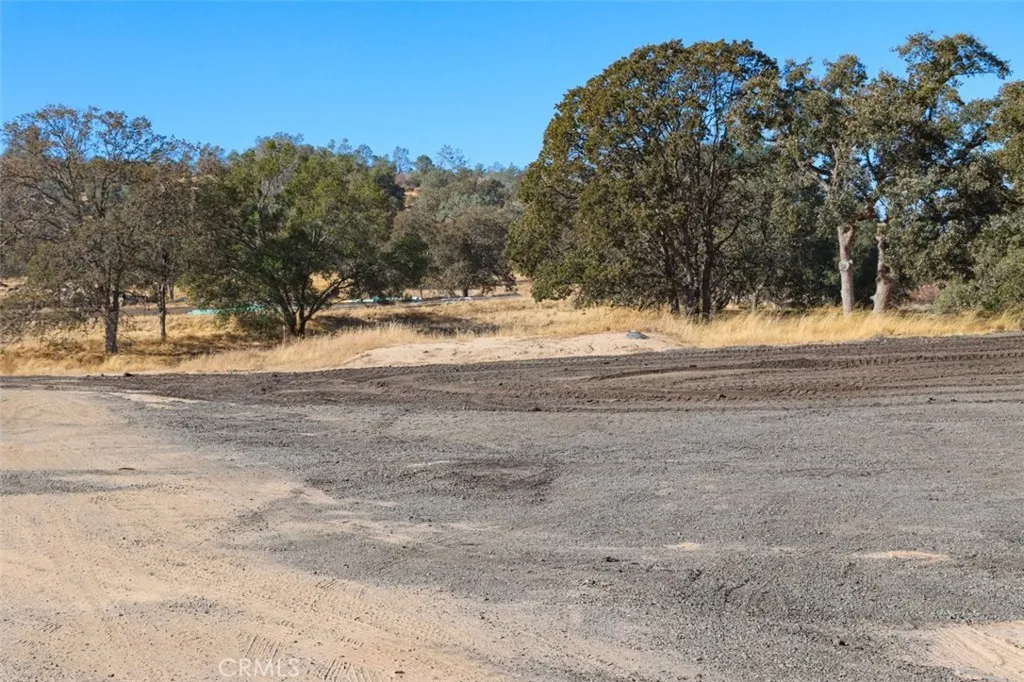 0 Wisteria O'Neals, CA 93645 - Photo 7 of 17 a view of dirt yard with a mountain view