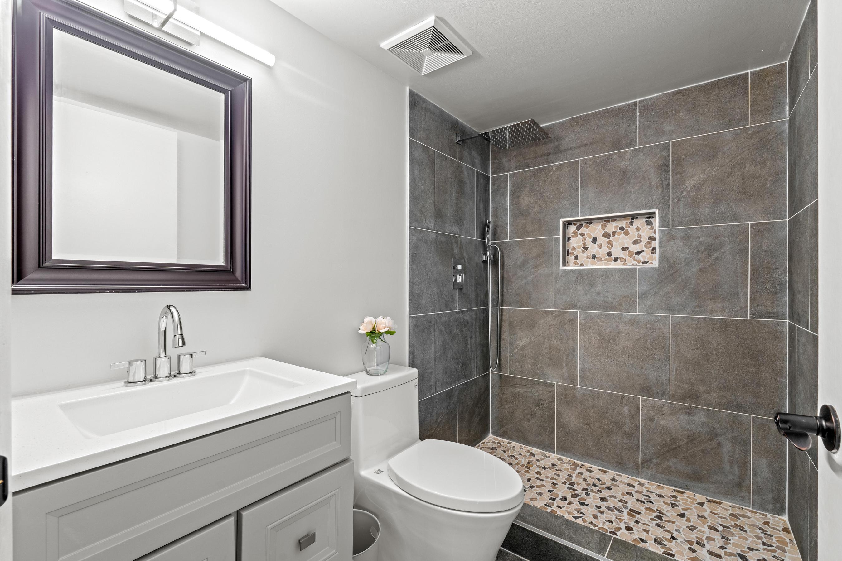 3715 Village Drive, Unit A Delray Beach, FL 33445 - Photo 25 of 36 A7401593