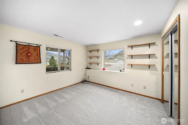 $998,500 | 7491 Pot O Gold Lane, Wenatchee, WA 98801