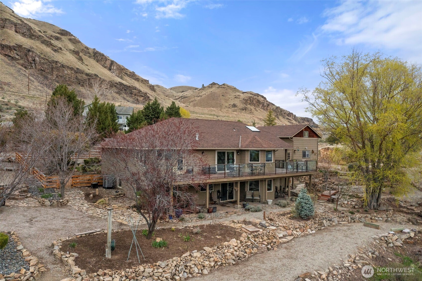 7491 Pot O Gold Lane Wenatchee, WA 98801 - Photo 5 of 38