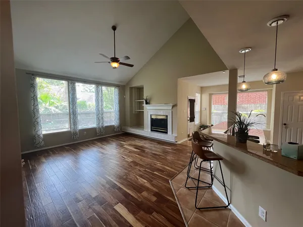 $700,000 | 26 Merit Woods Place, The Woodlands, TX 77382