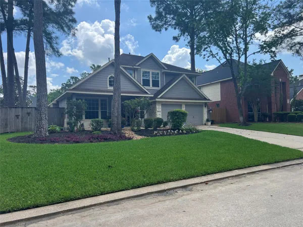 $700,000 | 26 Merit Woods Place, The Woodlands, TX 77382