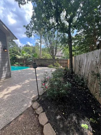 $700,000 | 26 Merit Woods Place, The Woodlands, TX 77382