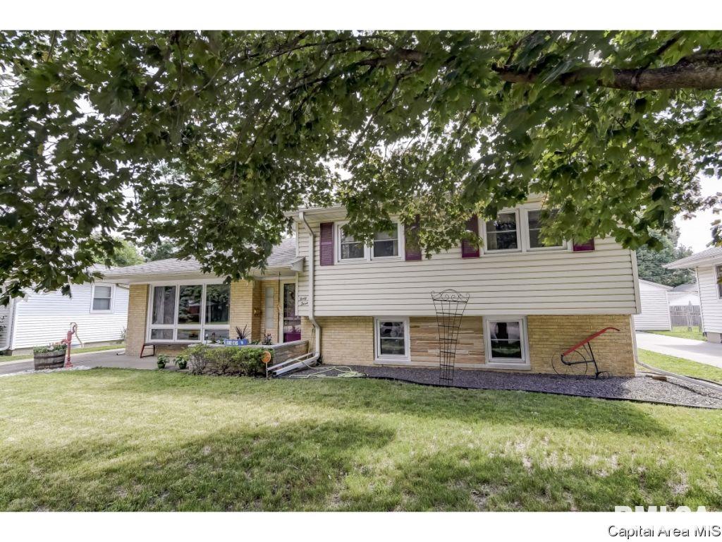 43 Radcliff Road Springfield, IL 62703 - Photo 4 of 36