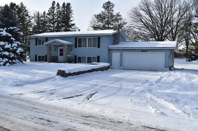 $199,900 | 106 Pleasant Lane, New York Mills, MN 56567