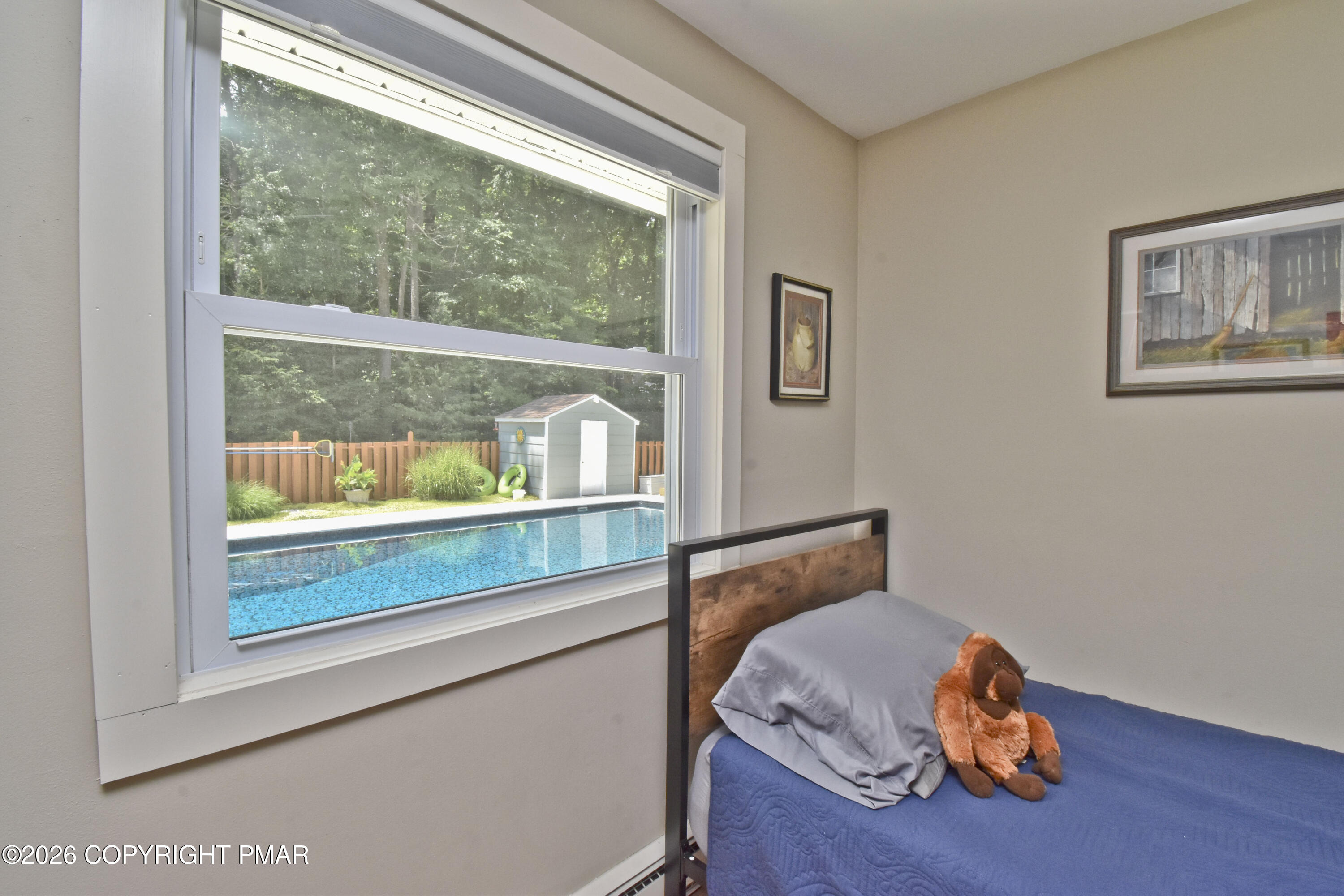 7515 Old Coach Road Stroudsburg, PA 18360 - Photo 31 of 59 9 2nd Bed (4)