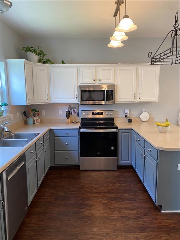10823 Roundtree Road Fishers, IN 46037 - Photo 3 of 22 Gallery Image 3