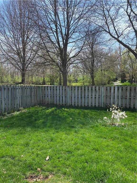 10823 Roundtree Road Fishers, IN 46037 - Photo 21 of 22 Gallery Image 21