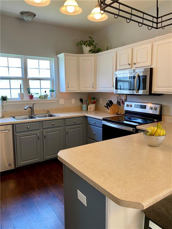10823 Roundtree Road Fishers, IN 46037 - Photo 4 of 22 Gallery Image 4