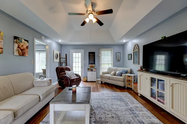 $301,900 | 1909 Claymont Drive, Clarksville, TN 37040