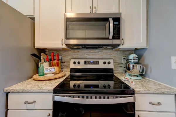 $301,900 | 1909 Claymont Drive, Clarksville, TN 37040