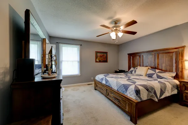 $301,900 | 1909 Claymont Drive, Clarksville, TN 37040