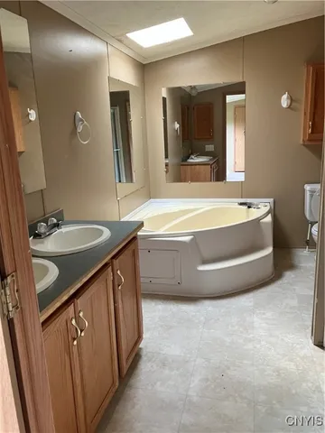 $359,000 | 766-68 Co Rte 20, Oswego, NY 13126