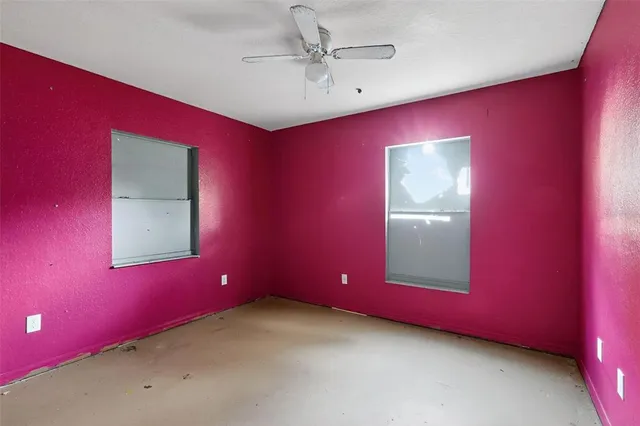 a view of empty room with window