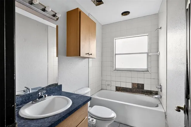 $219,000 | 1634 Warren Avenue, Lakeland, FL 33803