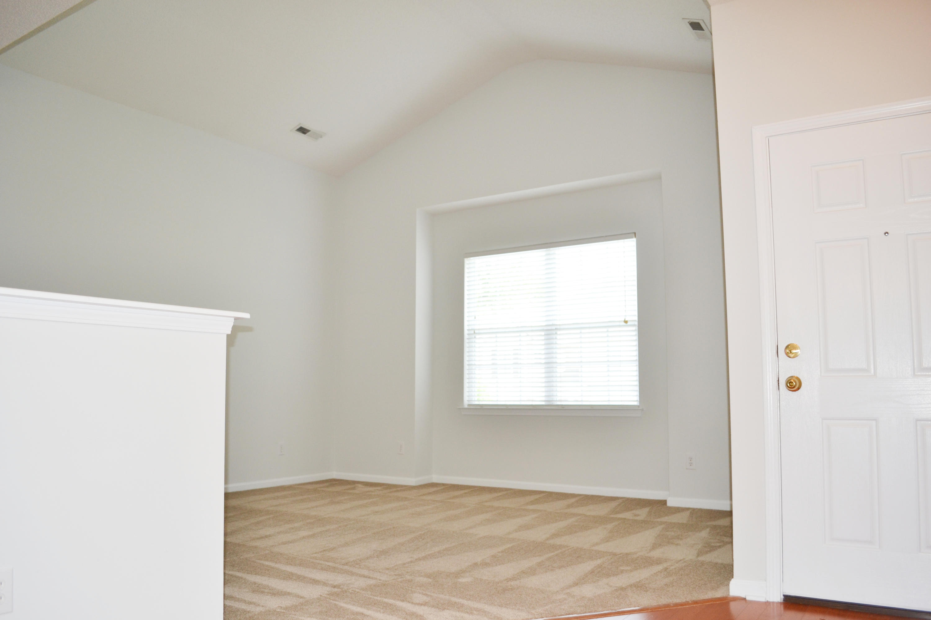 201 Brookshire Road Goose Creek, SC 29445 - Photo 6 of 23 DSC_0261