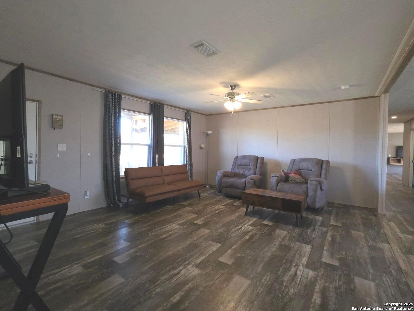 290 River Park Road Luling, TX 78648 - Photo 15 of 38
