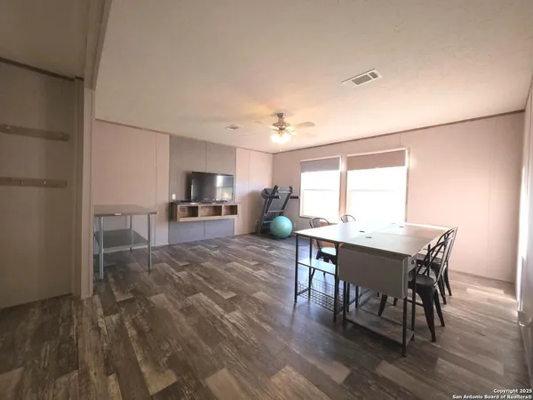 $335,000 | 290 River Park Road, Luling, TX 78648