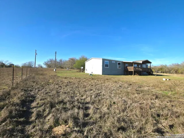 $370,000 | 290 River Park Road, Luling, TX 78648