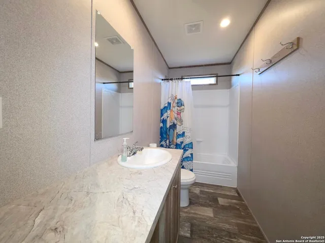 $370,000 | 290 River Park Road, Luling, TX 78648