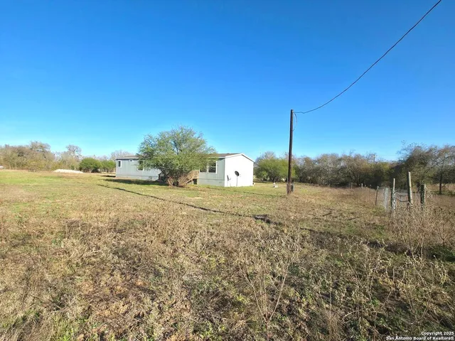 $370,000 | 290 River Park Road, Luling, TX 78648
