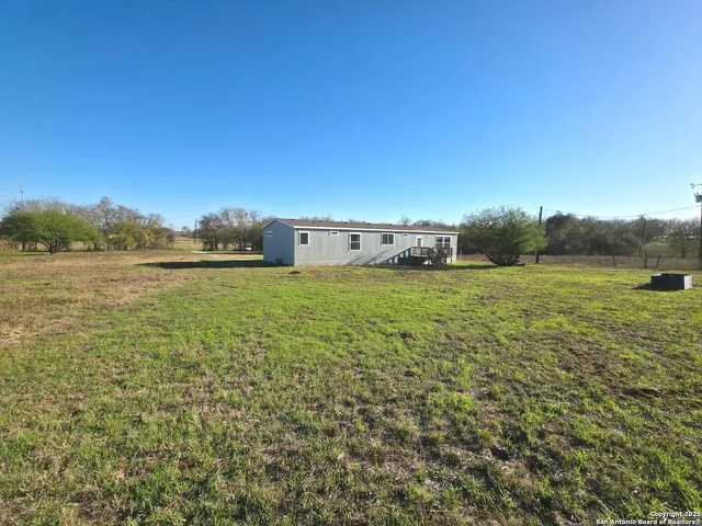 $370,000 | 290 River Park Road, Luling, TX 78648