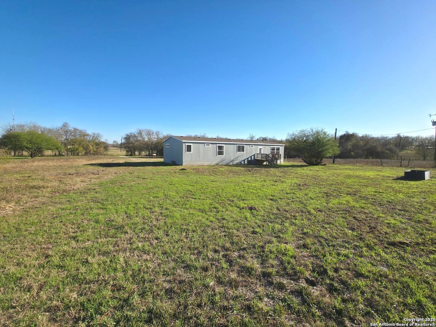 290 River Park Road Luling, TX 78648 - Photo 7 of 38