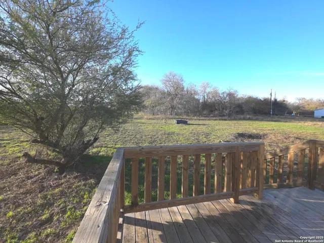 $370,000 | 290 River Park Road, Luling, TX 78648