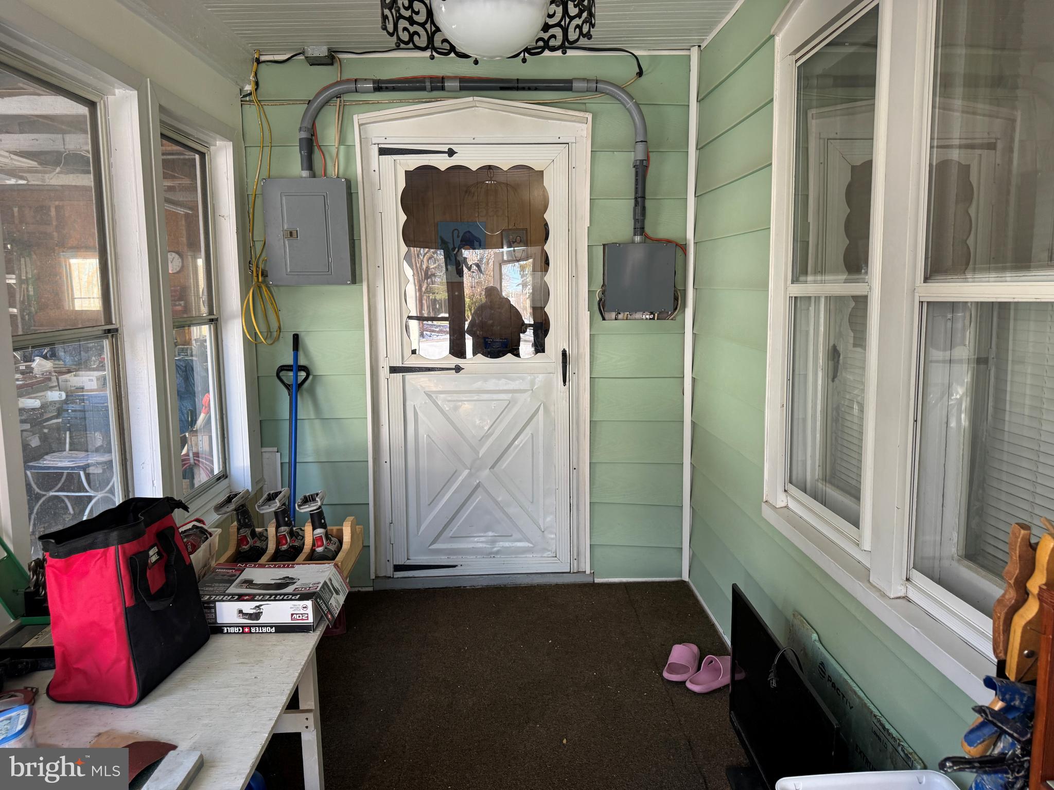 14516 Pen Mar High Rock Road Cascade, MD 21719 - Photo 4 of 20 a living room with furniture