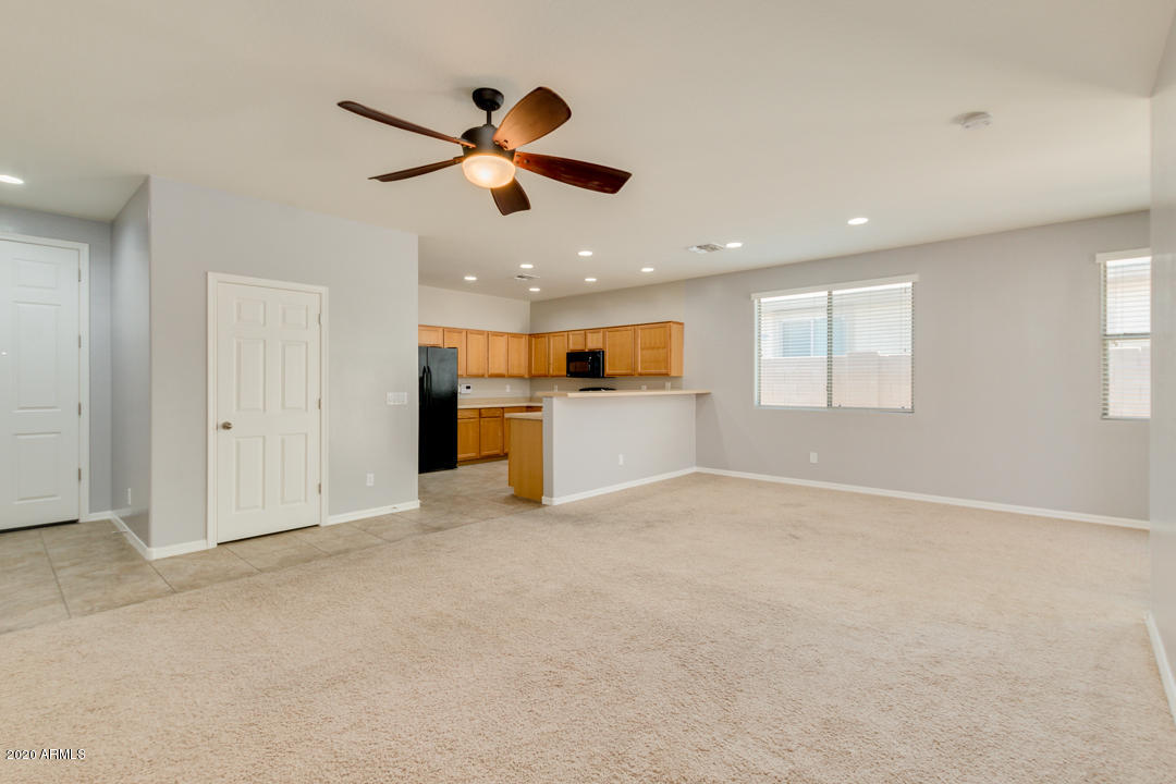 10128 West Chipman Road Tolleson, AZ 85353 - Photo 5 of 36 05-Chipman