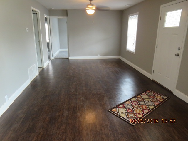 406 Lexington Road Evansville, IN 47710 - Photo 3 of 14