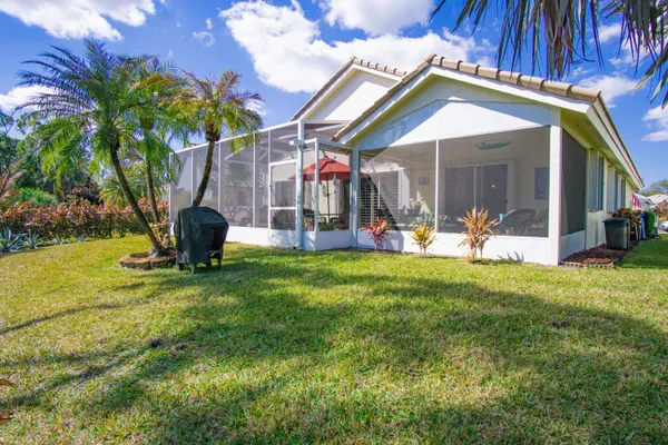 $539,900 | 4828 Southeast Mariner Village Lane, Stuart, FL 34997