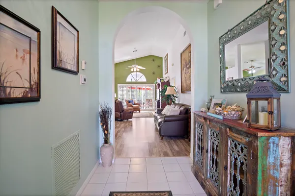 $539,900 | 4828 Southeast Mariner Village Lane, Stuart, FL 34997