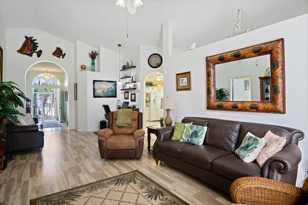 $539,900 | 4828 Southeast Mariner Village Lane, Stuart, FL 34997