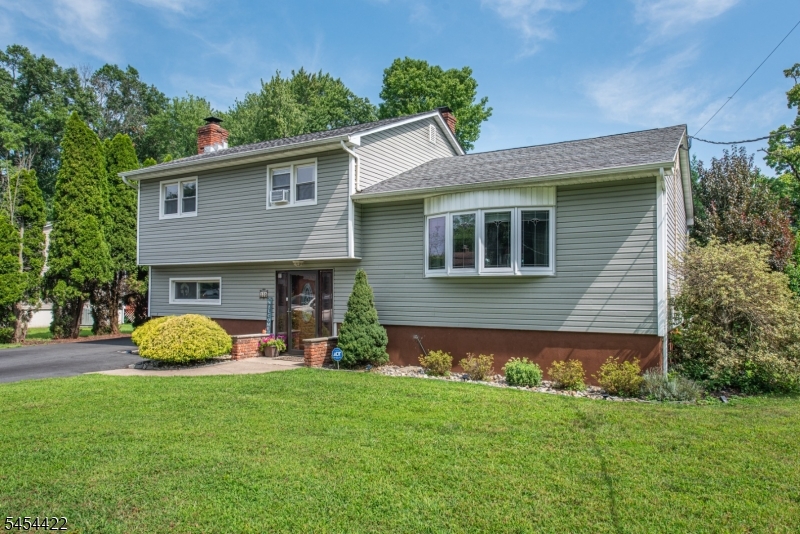 320 Horseneck Road Fairfield, NJ 07004 - Photo 33 of 33 Gallery Image 33
