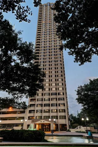 $569,000 | 2001 Holcombe Boulevard, Unit 2502, Houston, TX 77030